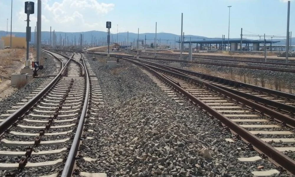 Σέρρες: Υπό έλεγχο η πυρκαγιά κοντά στη σιδηροδρομική γραμμή -Αποκαταστάθηκαν τα δρομολόγια τρένων